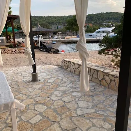 Strandhaus Danica Bain Mit Pool Und Fruehstueck Holiday home *