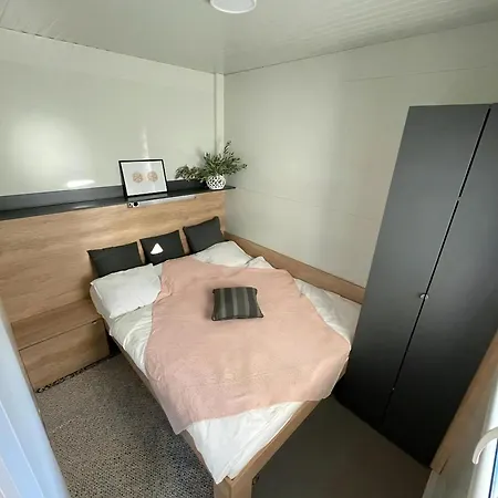 Strandhaus Danica Bain Mit Pool Und Fruehstueck Holiday home *