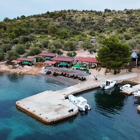 別荘 Strandhaus Danica Bain Mit Pool Und Fruehstueck *