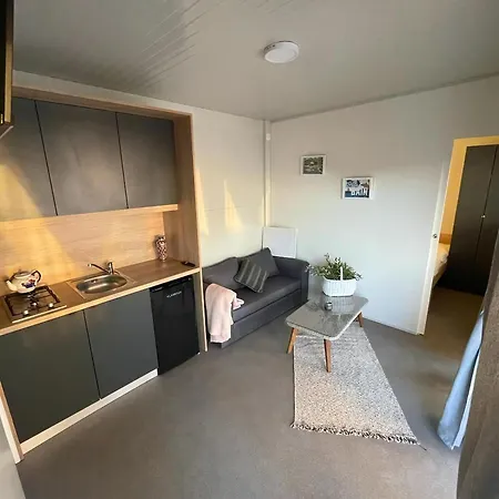 別荘 Strandhaus Danica Bain Mit Pool Und Fruehstueck