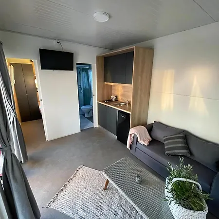 別荘 Strandhaus Danica Bain Mit Pool Und Fruehstueck