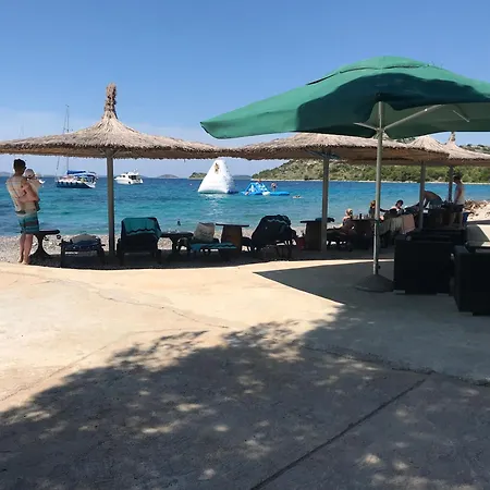 別荘 Strandhaus Danica Bain Mit Pool Und Fruehstueck *